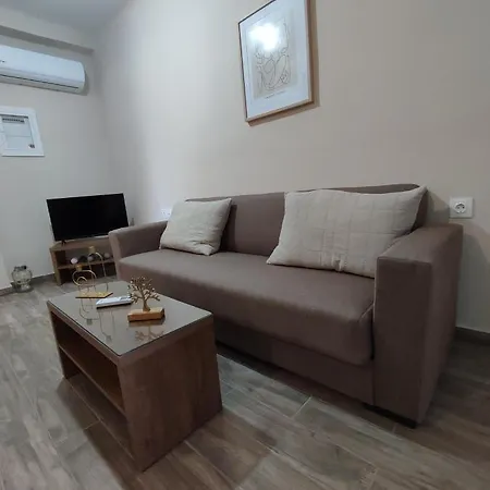 Aithra 2 Apartment