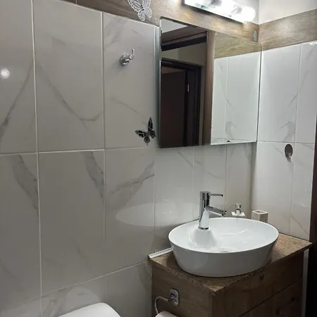 Aithra 2 Apartment